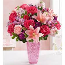 The passing of a loved one is a difficult time. Fresh Flower Arrangements Local Florist In Green Bay Wi Flowerama Green Bay