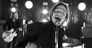 Cage The Elephant Cold Cold Cold Watch Cage The Elephant S Hallucinatory Cold Cold Cold Video Elephant Cage Music Is Life