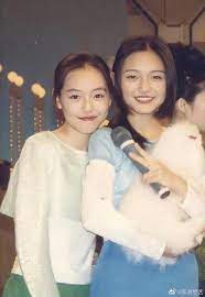 Lập tức, bài đăng trở thành chủ đề tranh cãi trong cộng đồng mạng. Lá»™ áº£nh Thá»i Be Cá»§a Chá»‹ Em Tá»« Hy Vien Nhan Sáº¯c Co Em Thá»±c Sá»± Gay Ngá»¡ Ngang