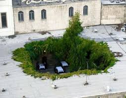 Jeudi J Aime Une Terrasse Mysterieuse Un Parfum D Ecrivains Decedes Et Une Soiree De Jeux De Societe Landscape Architecture Landscape Design Landscape