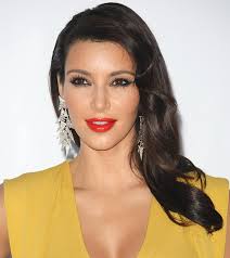 She is gorgeous, curvy and one woman who marks the epitome of styling and fashion. 50 Best Kim Kardashian Hairstyles