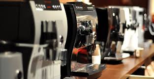 The best pod coffee machines mean you don't need to mess around with buying coffee beans and grinding them. 5 Best Espresso Machines Uk 2021 Review Spruce Up