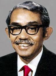 Dia menyatakan diri keseorangan apabila menyuarakan kebenaran, apa yang saya boleh kata, saya langsung tidak berasa keseorangan. Timbalan Perdana Menteri Malaysia Wikiwand