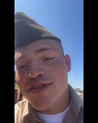 Around her head she wore a yellow ribbon , 👉🏼  https://discord.gg/bMxY5D9JQj