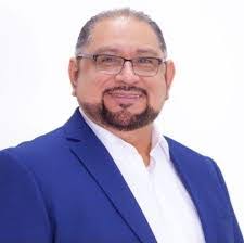 Edwin Perla's Instagram, Twitter & Facebook