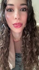 Jeanne Warren's Instagram, Twitter & Facebook