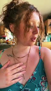 Sarah Silverthorn's Instagram, Twitter & Facebook