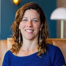 Aurora Quinn's Instagram, Twitter & Facebook