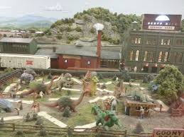Train Tables For Adults Model Train Set Table Model Train Set For Adults Modeltraintips Model Train Table Ho Model Trains Model Train Sets