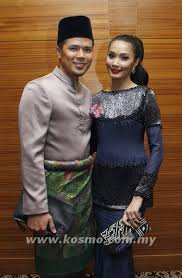 Dapatkan cerita gosip artis & berita hiburan terkini, serta program seperti akademi fantasia, gegar vaganza, maharaja lawak. Baju Melayu Nikah Nikah Outfit Fashion Outfits