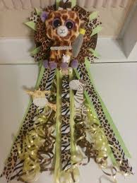 Pin By Elvia Flores On My Creations Baby Shower Mum Animal Baby Shower Theme Baby Shower Giraffe