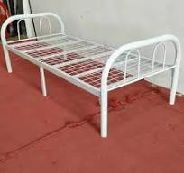 Rangka Tempat Tidur Putih dari Baja
