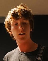 Shay Dee's Instagram, Twitter & Facebook