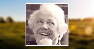 Betty Snook's Instagram, Twitter & Facebook