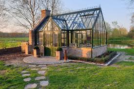 vorteil gewachshaus den garten im viktorianischen stil geniessen backyard greenhouse greenhouse home greenhouse