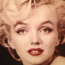 Cara Costello's Instagram, Twitter & Facebook