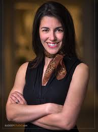 Includes digital makeup retouching for improved complexion. Professional Business Portraits For Women Ann Arbor Professional Headshot Photographer Sudeep Studio Ann Arbor Wedding And Portrait Photographer