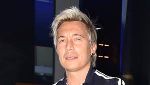 Andrea Mainardi si è sposato: gli ex gieffini che non si sono presentati  alle nozze