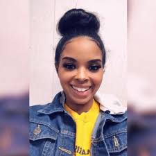 Brooke Morris (@MrsMorrisMedia)