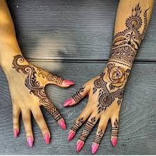 10 Henna Designs You Can Rock All Year Long Henna Tattoo Designs Hand Henna Henna Patterns Hand