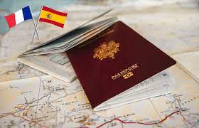 Une personne née sur le sol français ou d'un parent français peut demander la nationalité française même s'il a déjà une autre nationalité. Guide De La Double Nationalite Franco Espagnole Demarches Avantages Lepetitjournal Com