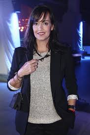 She is an actress, known for dvojrole (1999), ma je pomsta (1995) and konec básníku v cechách (1993). Tereza Brodska Si Zkomplikovala Navrat Do Serialu Ulice K Posteli Ji Prikovala Zlomena Noha Ahaonline Cz