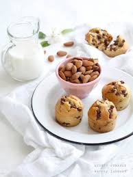 Muffins Au Lait D Amandes Et Pepites De Chocolat Recette Alimentation Lait D Amande Muffins