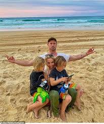 To connect with sasha, sign up for facebook today. Chris Hemsworth Says Elsa Pataky Never Gets Jealous In 2020 Chris Hemsworth Hemsworth Family Fun