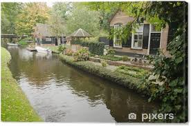 Giethoorn kanäle und brücken ,cottage in niederlande. Leinwandbild Giethoorn Pixers Wir Leben Um Zu Verandern