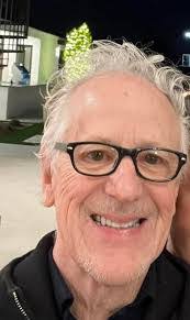 Dennis Pledger's Instagram, Twitter & Facebook