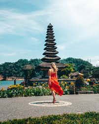 The temple is in bedugul itself or just a 35 minute drive from munduk. Ulun Danu Bratan Temple Bali 2019 Tips For Visiting The Floating Temple