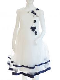 Avec vertbaudet, la robe de grossesse se porte toute l'année pour varier les styles et combler toutes les envies de mode des futures mamans. Robe De Ceremonie Fille Mariage Cortege A Pas Chere Taille 8 Ans