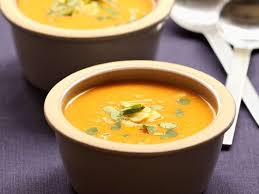 Decouvrez Notre Recette Facile Et Rapide De Soupe Potiron Carotte Sur Cuisine Actuelle Retrouvez Les Etapes Soupe Potiron Carotte Potiron Recettes De Cuisine