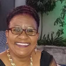 Carmen Oliphant's Instagram, Twitter & Facebook