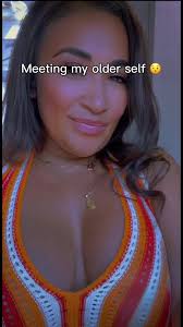 If yall know me...... I already have the skunk stripe!! I stopped coloring  my hair a couple of years ago.... and I have a natural silver stripe! This  feels more accurate because of that!