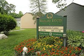 Featuring 2,244 sqft of living space, the 1st floor unit boasts of 2 beds/1.5 baths, living room, formal dining room, spacious two 1 bdrm apartments on 2nd floor add to income. Apartments For Rent In East Rochester Ny Apartments Com