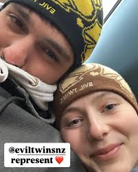 📸 Tom via her IG stories