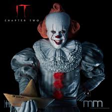 PENNYWISE IT movie life-size figure with red balloon – Muckle Mannequins  GmbH