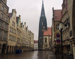 De stad is gebouwd om een klooster dat hier in de achtste eeuw in opdracht van karel de grote werd gebouwd. Munster Tourismus In Munster Tripadvisor