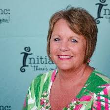 Faye Langston's Instagram, Twitter & Facebook