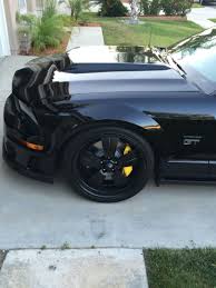 Black And Yellow Mustang Black Mamba After Powder Coated Yellow Brembo Brake Install Brembo Black Mamba Car Wheel