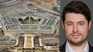 El principal asesor del Pentágono del Secretario de Defensa, Pete Hegseth,  dimite "amistosamente" tras 6 meses