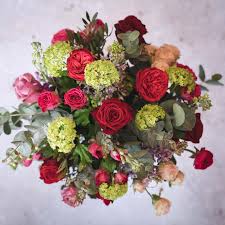 Luxury flowers delivered by moyses stevens, luxury florists since 1876. Lots Of Love Flowers Delivered In Bath Flowers Of Bath