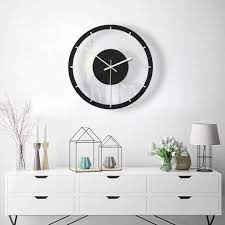 Nah, untuk rumah minimalis, saya sarankan memilih jam berbahan kayu atau logam berwarna dasar silver. 9 Jam Dinding Unik Yang Bikin Ruangan Makin Artistik Artikel Spacestock