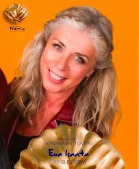 Eva Isanta nominada a los #33PremiosUA de la Unión de Actores y Actrices a  Mejor Actriz Secundaria en Teatro por “Las Que Gritan” 🎭👏🏻 Feliz por  ella y muy merecida nominación. Qué
