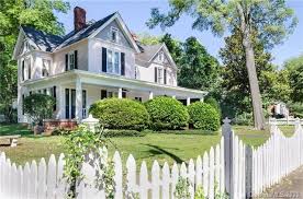 Browse photos, see new properties, get open house info, and research neighborhoods on trulia. Victorian Homes For Sale In South Carolina 10 Victorian Houses In South Carolina For Sale Zerodown