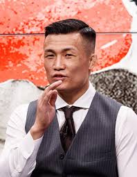 스포티비뉴스=김건일 기자 '코리안 좀비' 정찬성(32, 코리안좀비 mma)이 댄 이게(29, 미국)를 잡으면서 페더급 타이틀 경쟁에 다시 뛰어들었다. ë°°ìˆ˜ì˜ ì§„ ì •ì°¬ì„± ë°±ìŠ¤í•€ ì—˜ë³´ìš° ë˜ ë§žìœ¼ë©´ ì€í‡´ë„ ê³ ë ¤ ì¸í„°ë·°