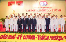 Võ văn thưởng, thường trực ban bí thư và đại biểu đại diện một số bộ, ngành trung ương. Ä'áº¡i Há»™i Ä'áº£ng Bá»™ Cong An Trung Æ°Æ¡ng Láº§n Thá»© Vii Nhiá»‡m Ká»³ 2020 2025 Pháº£i Giá»¯ Vá»¯ng Va Mai Sáº¯c HÆ¡n Thanh Báº£o Kiáº¿m Báº£o Vá»‡ Ä'áº£ng Tá»• Quá»'c Nha