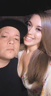 Lookie lookie can I have some ???!!! I like mine rare. #SundayFunday