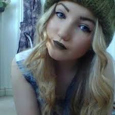 Ella-Jaye Taylor (@EllaJayeTaylor)